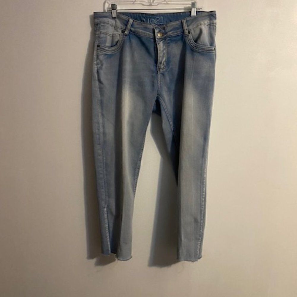 Rue21 Mid-Rise Skinny Freedom Flex ankle jeans, size 14